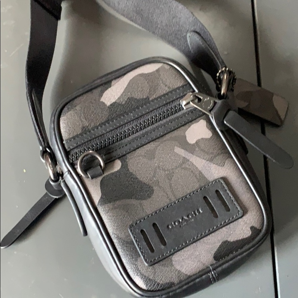 Coach Houston Signature Logo Flight Charcoal